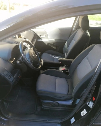 Mazda 5 cena 9900 przebieg: 292000, rok produkcji 2005 z Gdańsk małe 37